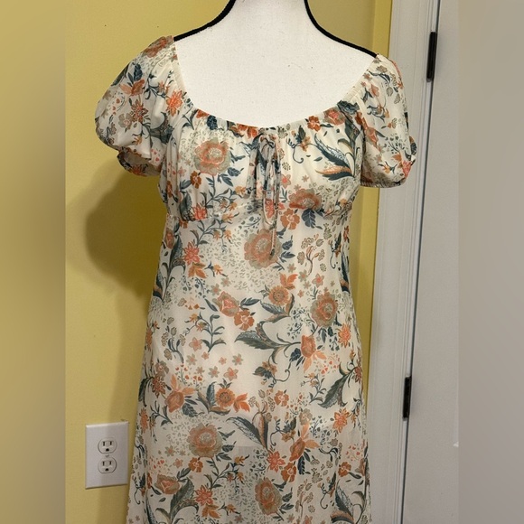 SO Cream Puff Sleeve Sundress Sz Medium 36” long, 15.5” waist - Picture 3 of 8